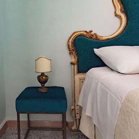 55 Bed & Breakfast *